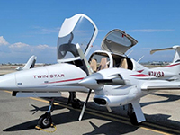 N742SA Diamond DA-42 Twin Star